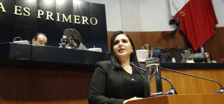 Mayuli Martínez propone revivir Seguro Popular, cirugías en privados y licencia menstrual pagada