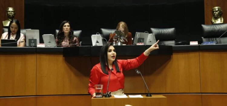 Mayuli Martínez exige declaratoria de desastre natural por sargazo y acusa omisión del Gobierno federal