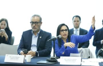 Mayuli Martínez reta a senadores de Morena a defender a Quintana Roo y votar contra el aumento al cobro de turistas extranjeros